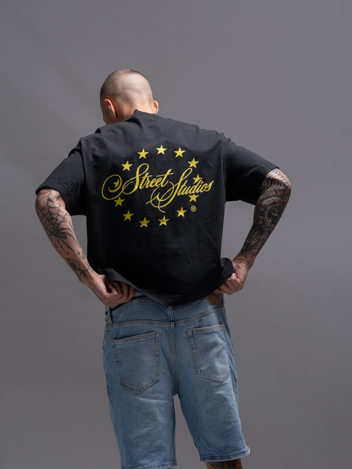 CAMISETA BOXY OVERSIZED STREET STUDIOS